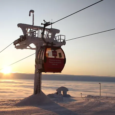 Ylläs Slope Sarestar Ylläsjärvi