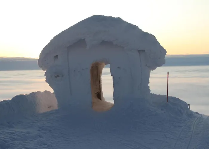 Yllaes Slope Sarestar *